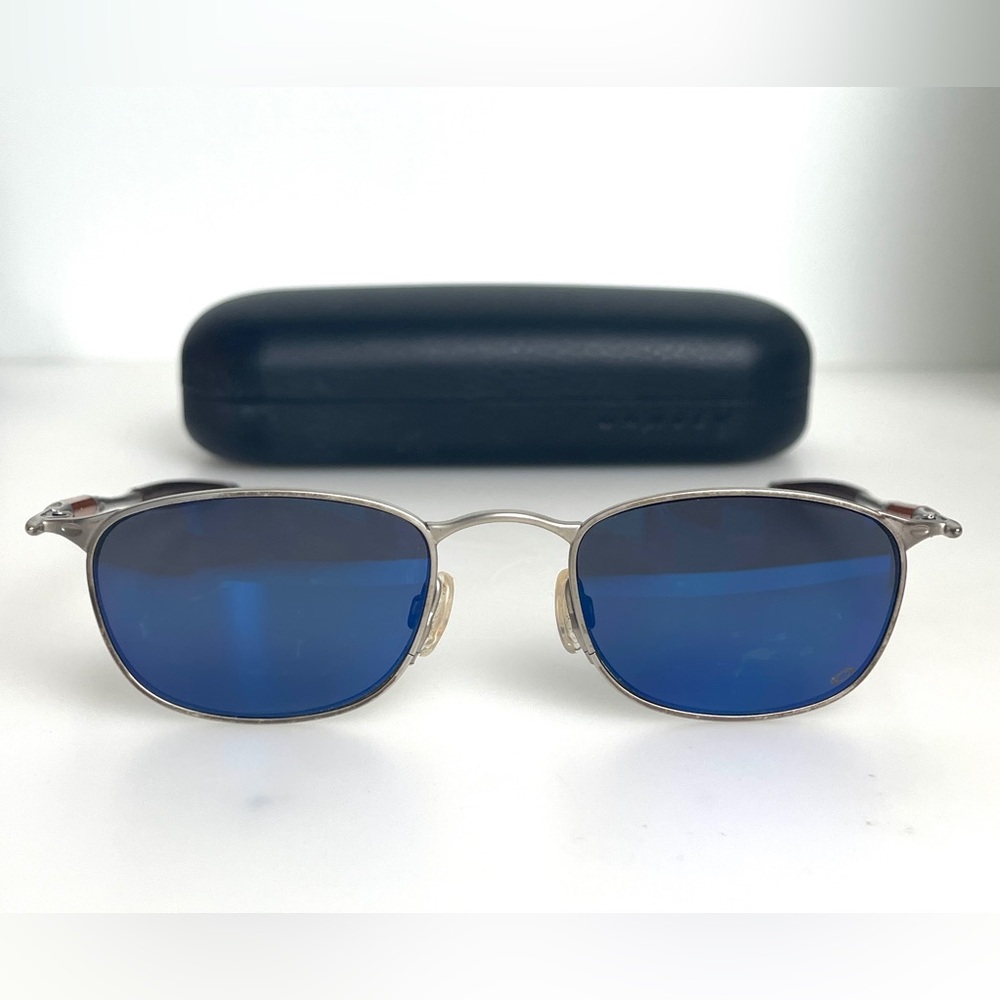 RARE 90s Y2K Oakley OO Jordan Square Wire Platinum Ice Iridium Sunglasses 49mm
